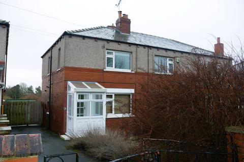 3 bedroom semi-detached house to rent, Highmoor Lane, Cleckheaton, West Yorkshire, BD19