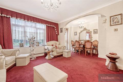 3 bedroom terraced house for sale, Avis Square, London E1