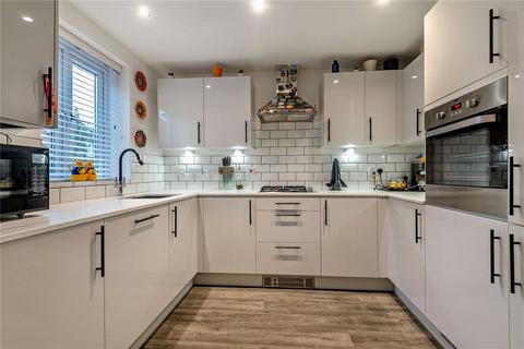 3 bedroom semi-detached house for sale, Great Crescent, Newbury, Berkshire, RG14