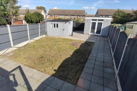 undefined, Dunmow Drive, Greater London, RM13 7UD