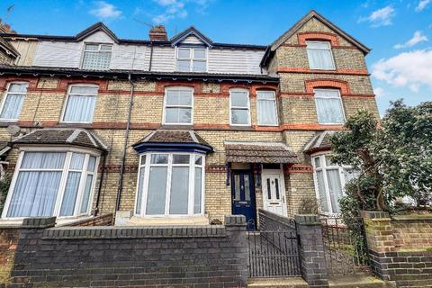 143 Rockingham Road, Kettering, NN16 9HZ