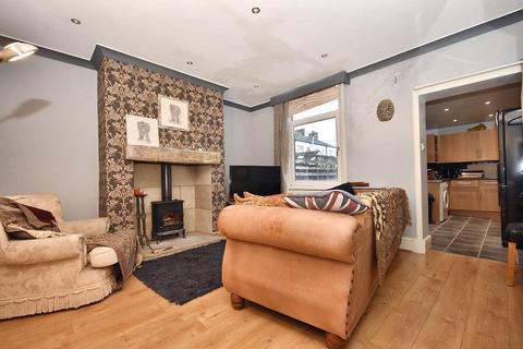 2 bedroom end of terrace house for sale, West View, Clitheroe, Lancashire, BB7 1DB