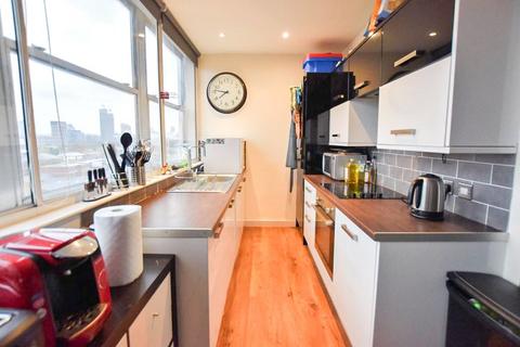 Flat 45 Fitzroy Court, 6 Whitehorse Road, Croydon, Surrey, CR0