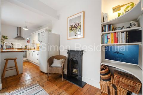 2 bedroom apartment for sale, Duckett Road, Harringay, London, N4