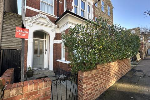 2 bedroom apartment for sale, Duckett Road, Harringay, London, N4