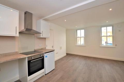 Studio to rent, New Cross Road, New Cross, London, SE14