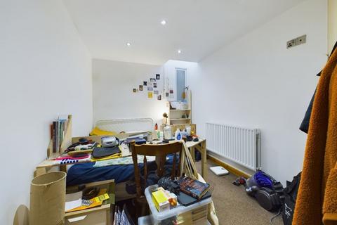 2 bedroom flat for sale, Flat D, 391 Old Ford Road, Tower Hamlets, London, E3 2LU