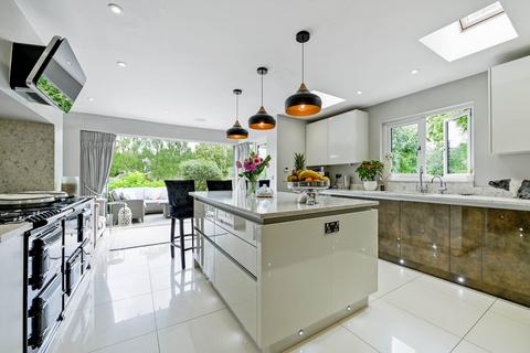 undefined, Gibbins Lane, Warfield, Bracknell, Berkshire