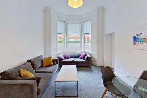 undefined, Lawrence Street, Glasgow, G11
