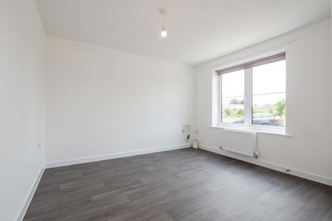 3 bedroom house to rent, at Beaufort Park, 5 Lowry Road BS10