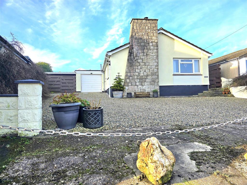 Front Garden/Drive