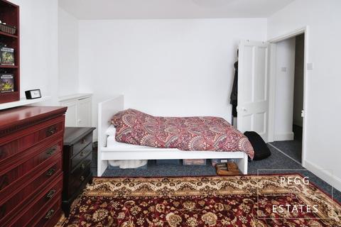 Studio for sale, 39 South Street, Torquay TQ2