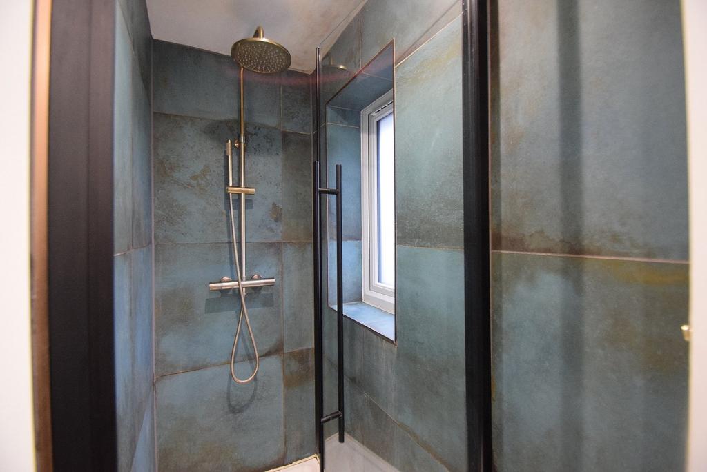 Shower Cubicle