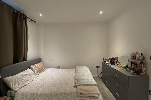 House share to rent, Hallington Court,  Brannigan Way, Edgware