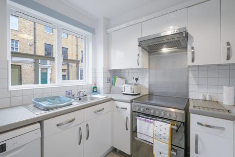 2 bedroom apartment to rent, E14 Tyndal Ct 09