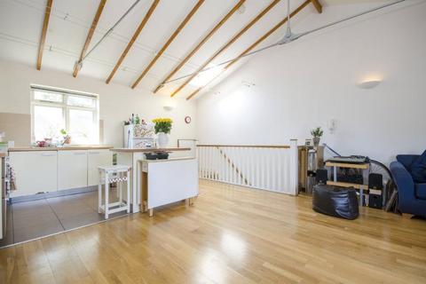 33 Bocking Street, London, E8 3GL