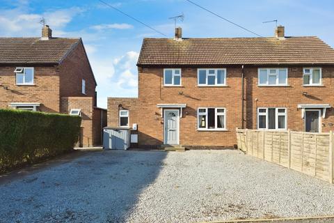 3 bedroom semi-detached house to rent, Chapelfields Road, York YO26