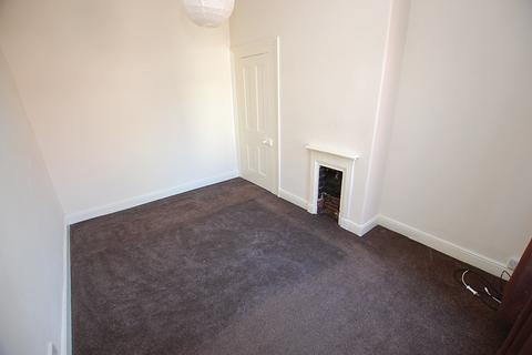 3 bedroom terraced house to rent, Mansfield Street, Greater Manchester OL7