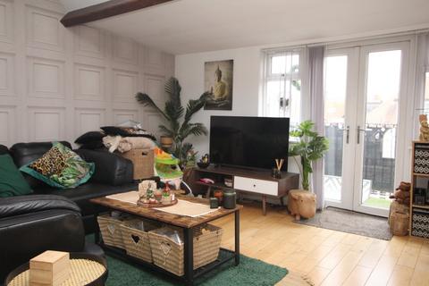 2 bedroom apartment for sale, Summerfield Road, East Yorkshire YO15