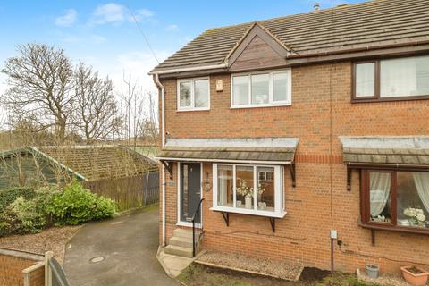 3 bedroom semi-detached house for sale, Ferncroft, West Yorkshire WF15