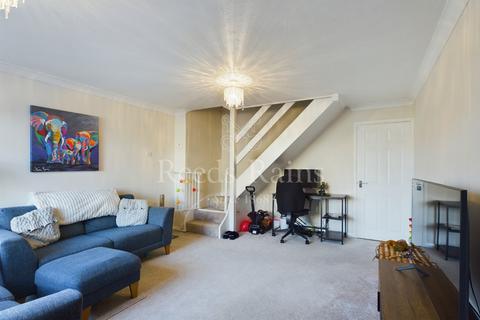 2 bedroom terraced house for sale, Reeves Close, Staplehurst TN12