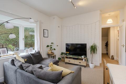 2 bedroom maisonette for sale, Trinity Road, London SW19