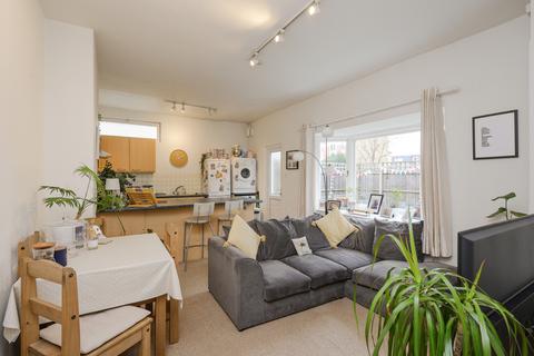 29 Trinity Road, London, SW19 8QS