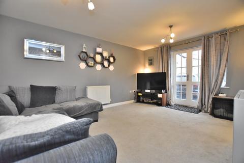 2 bedroom apartment to rent, Weavers Close, Essex CM6