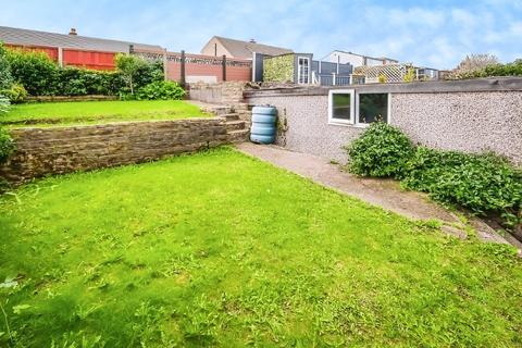 3 bedroom semi-detached house for sale, Danebury Road, West Yorkshire HD6