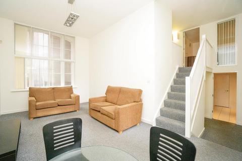 3 bedroom apartment to rent, Old Hall Street, Merseyside L3