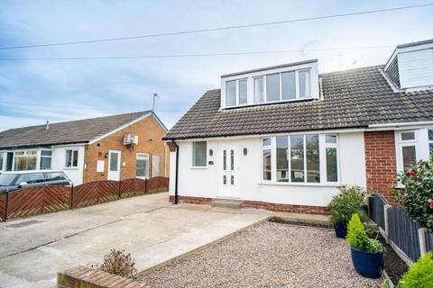 3 bedroom bungalow for sale, Spa Croft Road, West Yorkshire WF5