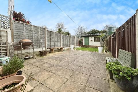 22 Woodside Road, London, E13 8RX