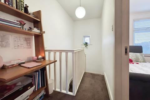 22 Woodside Road, London, E13 8RX