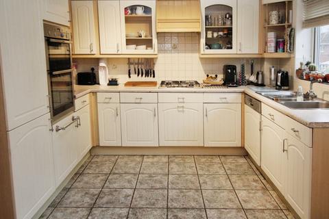 3 bedroom terraced house for sale, Macrae Road, Bristol BS20