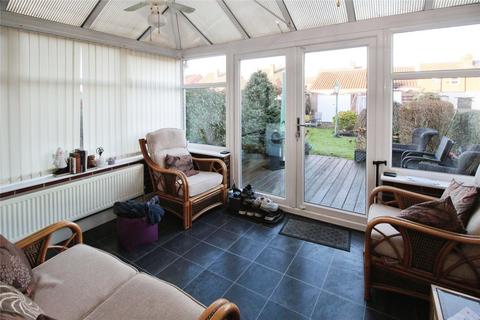 3 bedroom semi-detached house for sale, Earlston Drive, South Yorkshire DN5