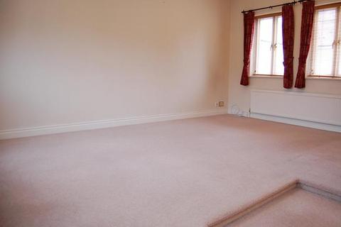 2 bedroom flat to rent, Dapps Hill, Bristol BS31