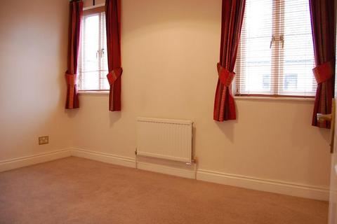 2 bedroom flat to rent, Dapps Hill, Bristol BS31