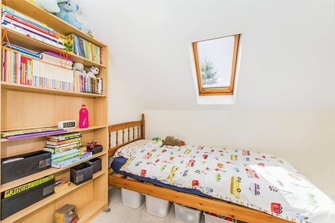 16 Hadleigh Drive, Sutton, SM2 5BF