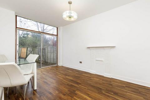 2 bedroom apartment to rent, NW2