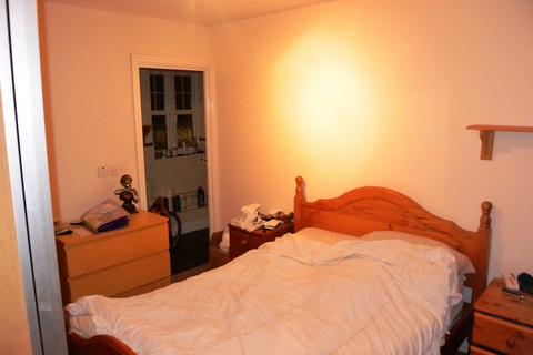 2 bedroom flat to rent, Shillingford Close, Mill Hill East, NW7