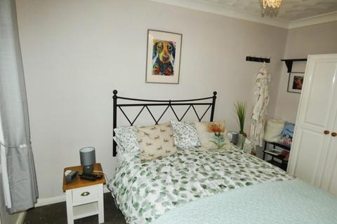 37 Fieldside, Annan, DG12 5HL