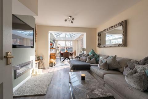 17 Buckden Close, Birmingham, B37 5JW
