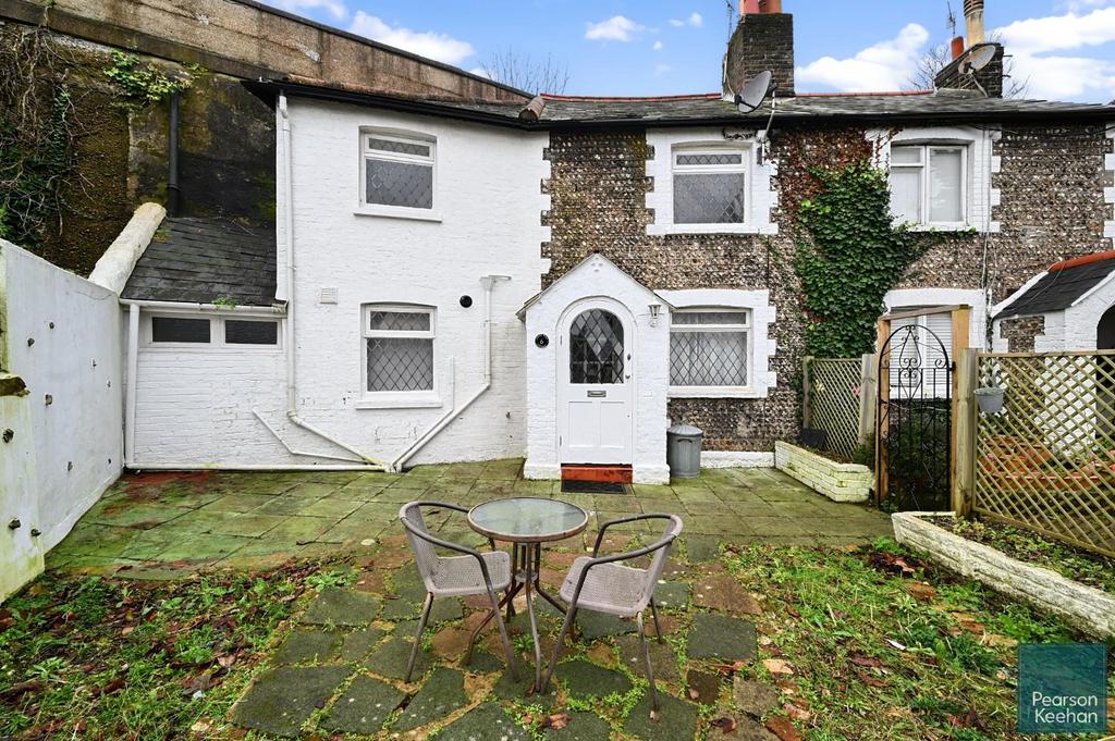 6 Lovers Walk Cottages, BN1 (1).jpg