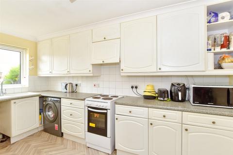 3 bedroom terraced house for sale, Church Road, Rustington, West Sussex