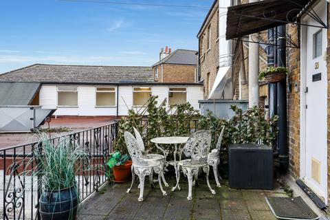 59a Bridge Road, East Molesey, KT8 9ER