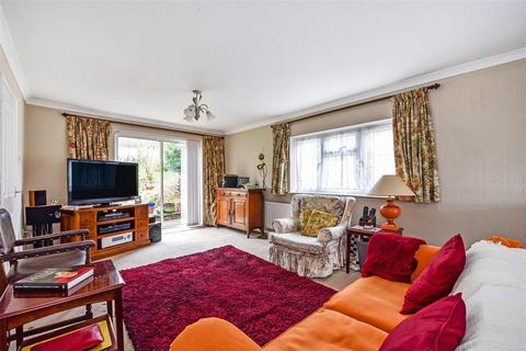 10 Beech Close, Thruxton, Andover, SP11 8NB