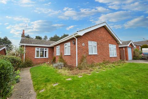 3 bedroom detached bungalow for sale, Uplands Park, Sheringham