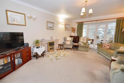 3 bedroom detached bungalow for sale, Uplands Park, Sheringham