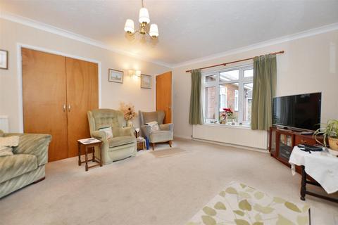 3 bedroom detached bungalow for sale, Uplands Park, Sheringham