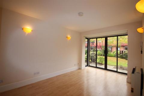 1 bedroom apartment to rent, Kings Court, Cox Street, St Pauls Square